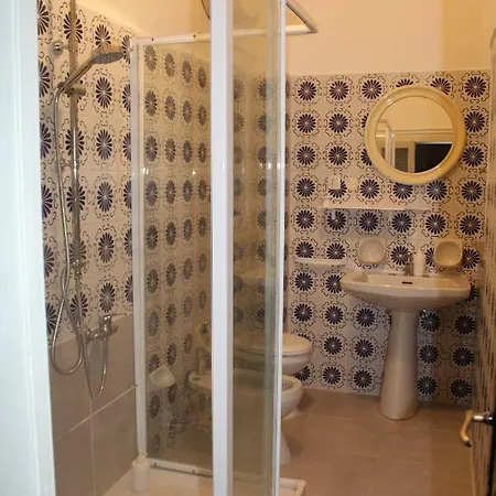 Bed and breakfast Lu Senzale *